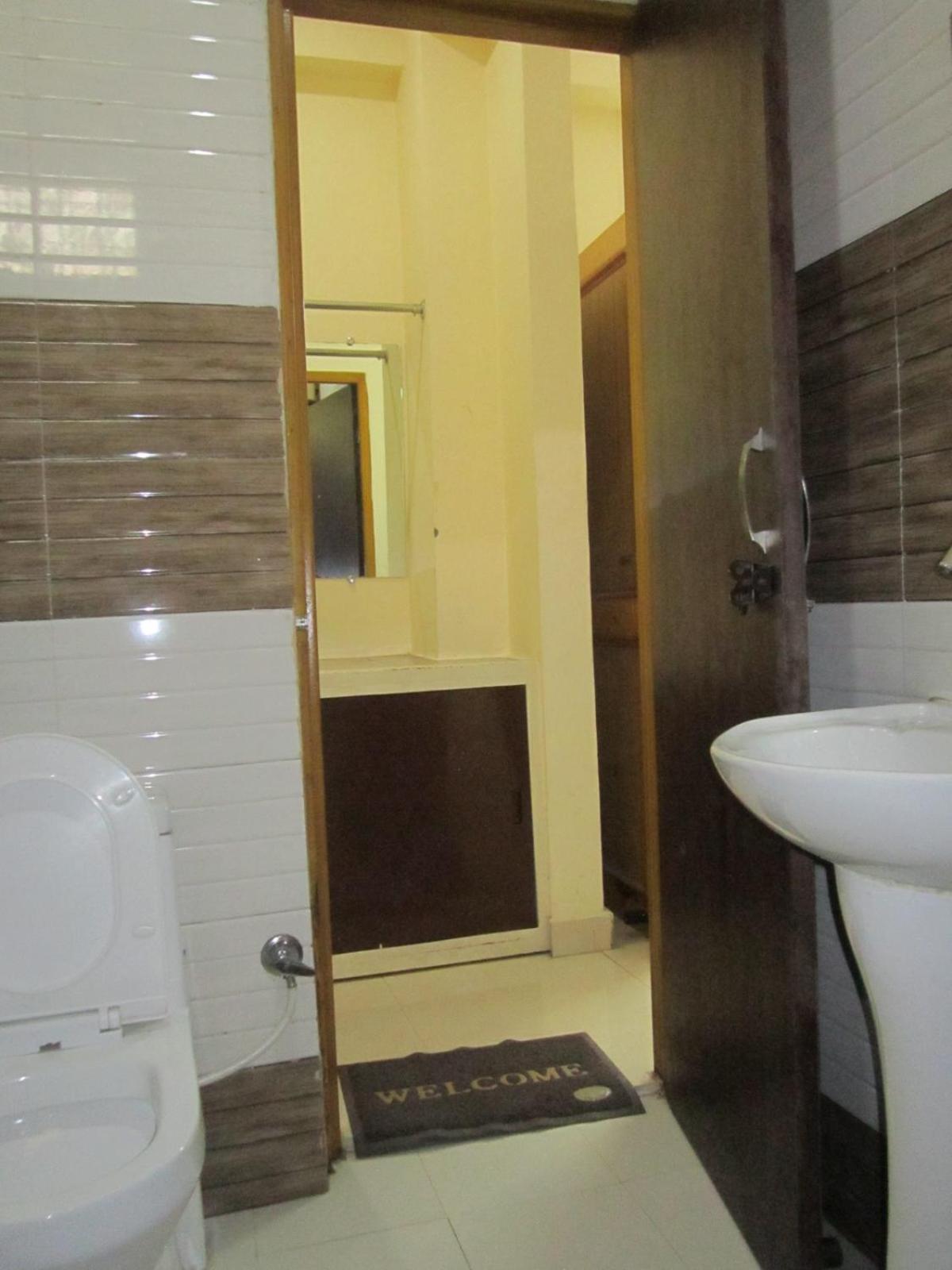 Hotel Krishna Rishīkesh Extérieur photo